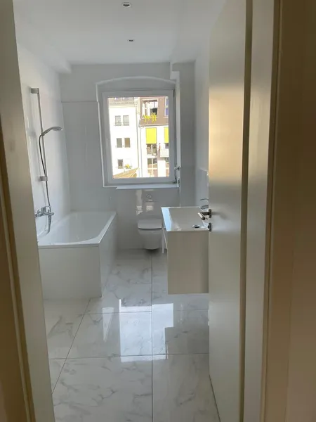 Helle hochwertig renovierte Altbau-Wohnung Nähe Prenzlauer Berg — photo 1